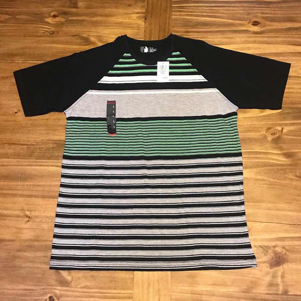 NWT: Striped Footlocker t-shirt. Sz. L